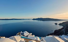 Katikies Santorini - The Leading Hotels Of The World